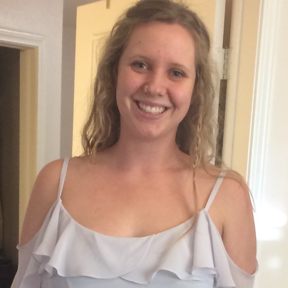 Meet your Posher, Katelyn